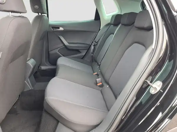 SEAT ARONA (9/16)
