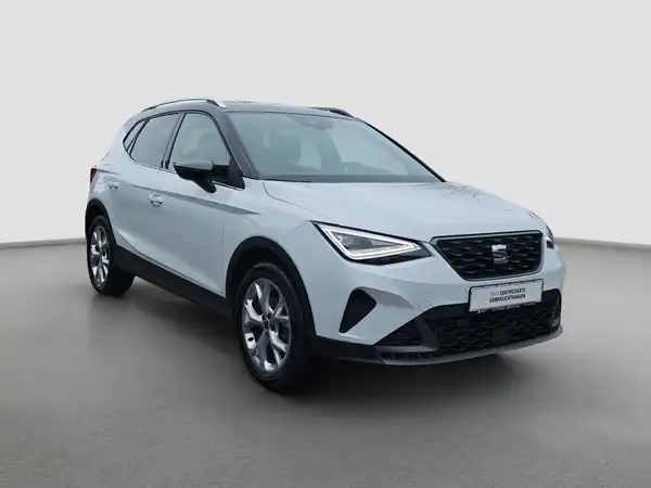 SEAT ARONA (4/16)