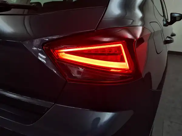 SEAT IBIZA (13/18)