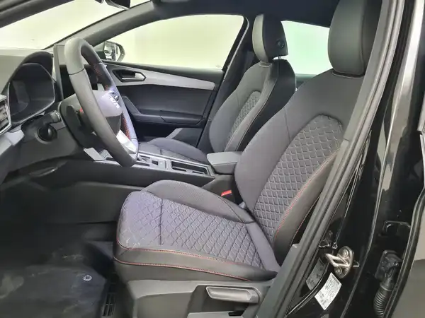 SEAT LEON (6/18)