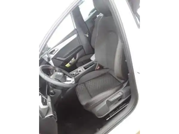 SEAT LEON (4/7)