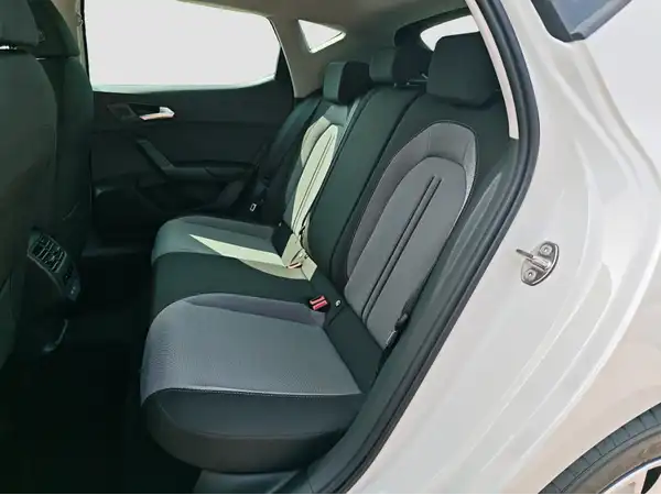 SEAT LEON (9/16)