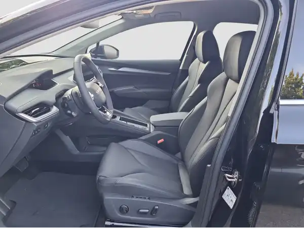 ŠKODA ELROQ (8/16)