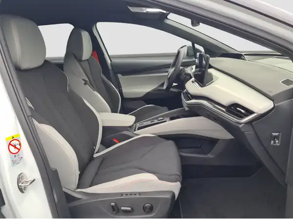 ŠKODA ELROQ (14/16)