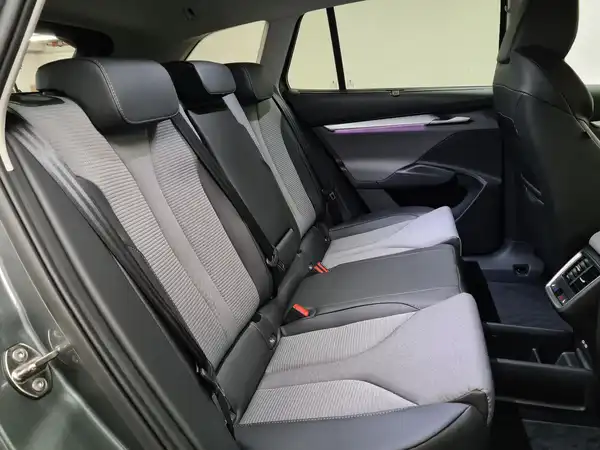 ŠKODA ENYAQ (16/18)