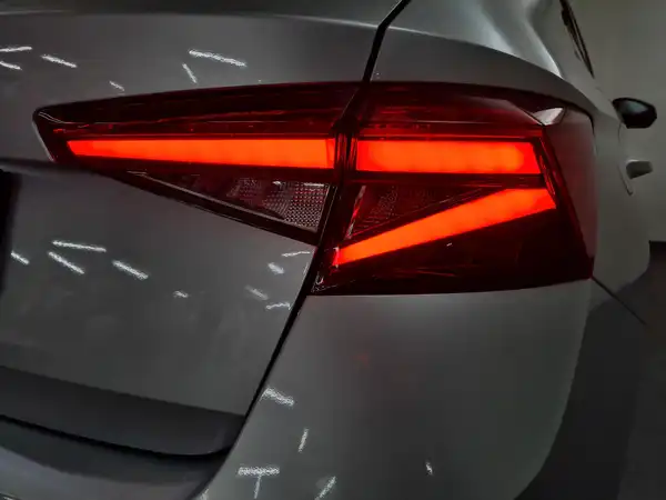 ŠKODA FABIA (13/15)