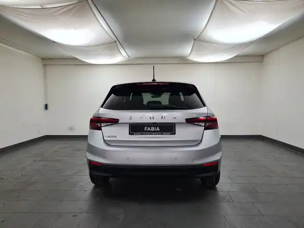 ŠKODA FABIA (6/15)