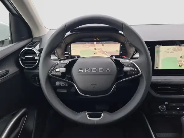ŠKODA FABIA (11/16)
