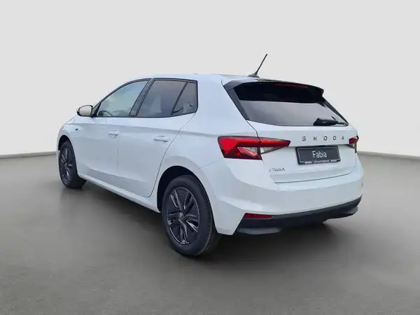 ŠKODA FABIA (7/16)