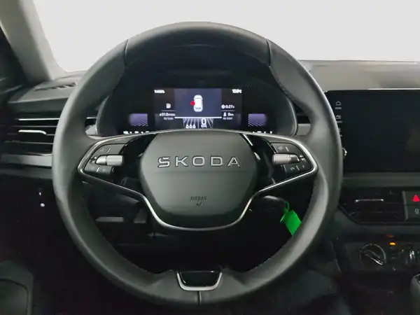 ŠKODA KAMIQ (11/16)