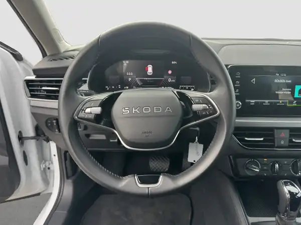 ŠKODA KAMIQ (11/16)