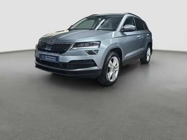 ŠKODA KAROQ (2/16)