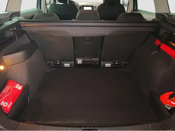 ŠKODA KAROQ (12/16)