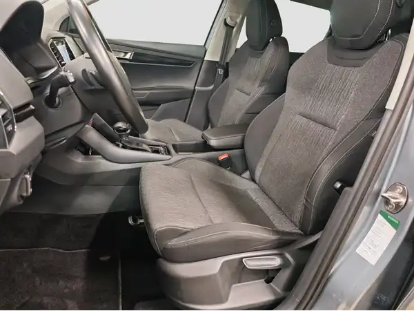 ŠKODA KAROQ (7/16)