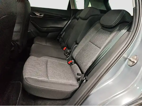 ŠKODA KAROQ (8/16)