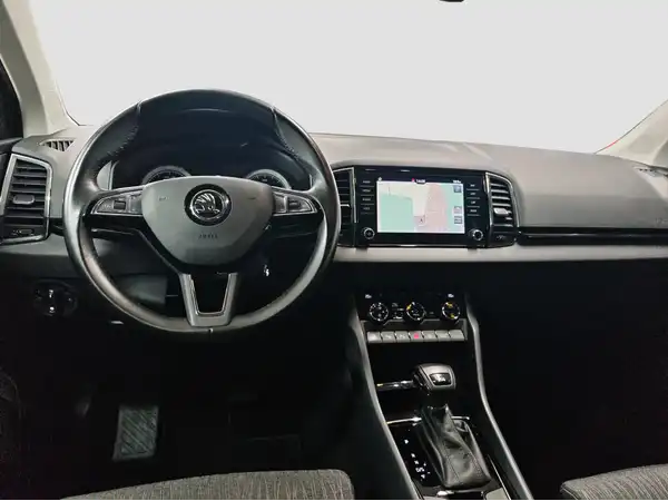ŠKODA KAROQ (9/16)
