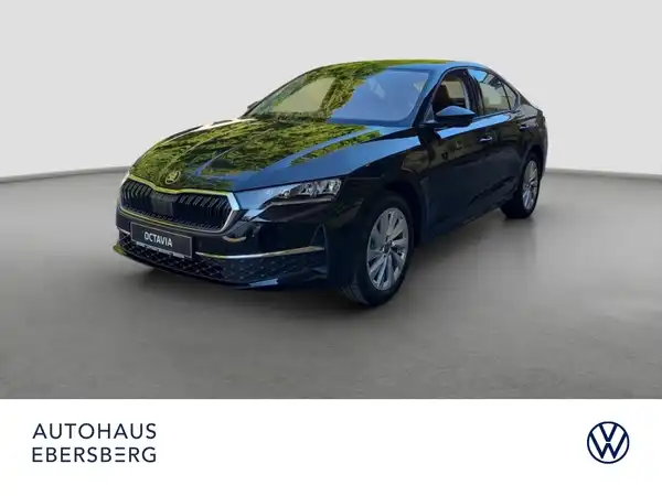 ŠKODA OCTAVIA (2/16)