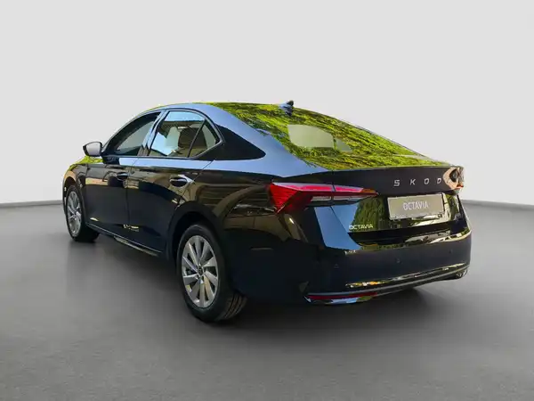 ŠKODA OCTAVIA (7/16)