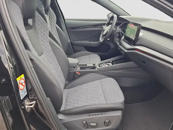 ŠKODA OCTAVIA (15/17)