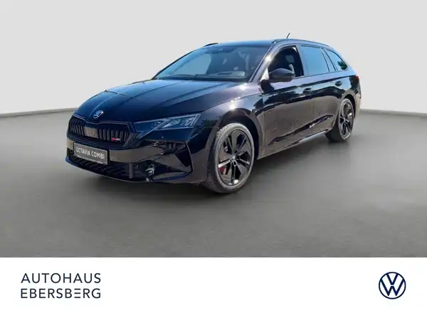 ŠKODA OCTAVIA RS (2/17)