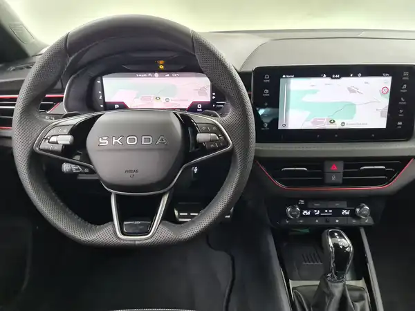 ŠKODA SCALA (11/18)