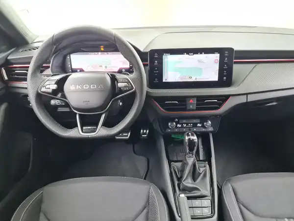ŠKODA SCALA (10/18)