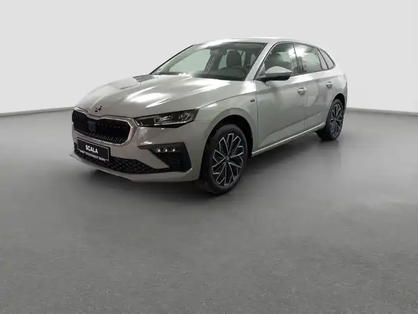 ŠKODA SCALA (1/17)