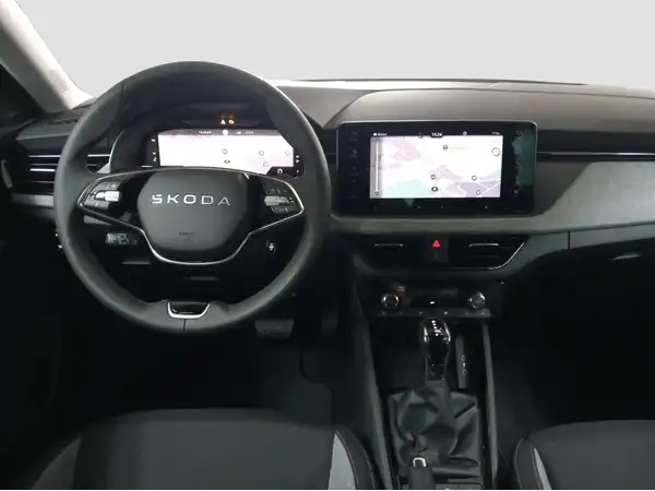 ŠKODA SCALA (10/17)