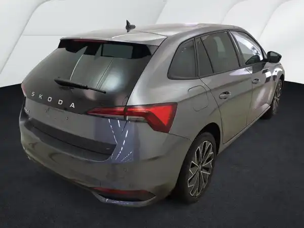 ŠKODA SCALA (3/4)