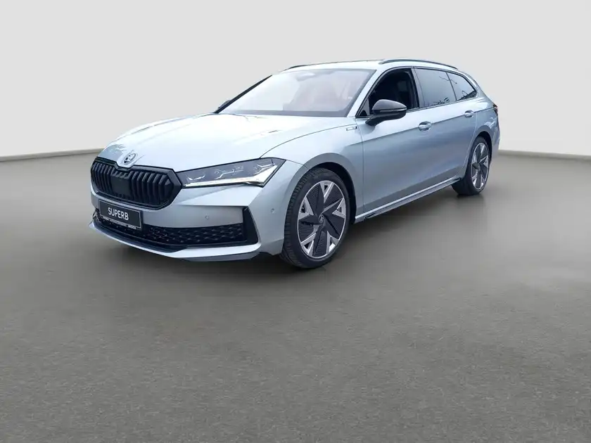 ŠKODA SUPERB (1/16)