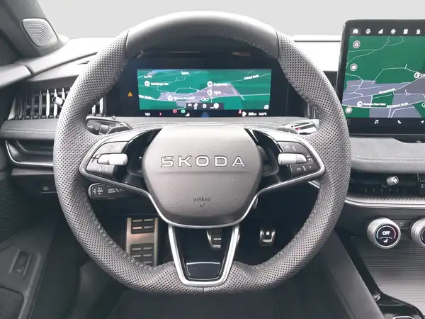 ŠKODA SUPERB (11/16)