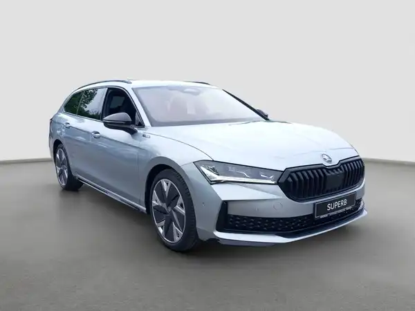 ŠKODA SUPERB (4/16)