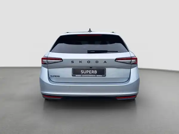 ŠKODA SUPERB (6/16)
