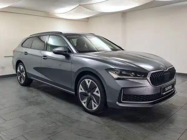 ŠKODA SUPERB (4/17)
