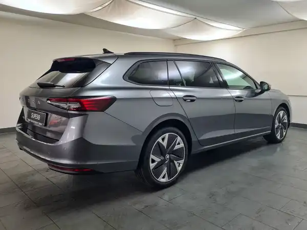 ŠKODA SUPERB (7/17)