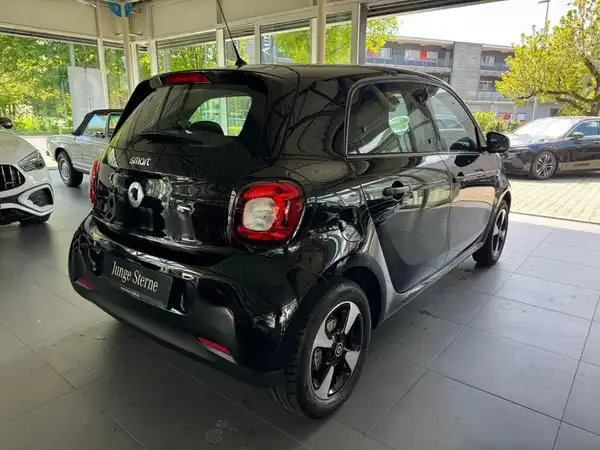 SMART FORFOUR (5/18)