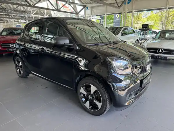 SMART FORFOUR (6/18)