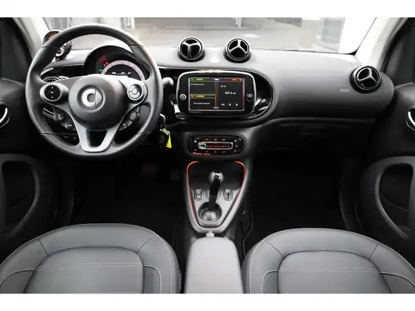 SMART FORTWO (13/21)