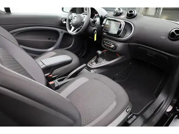SMART FORTWO (18/20)