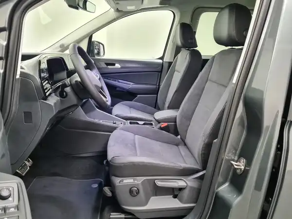 VW CADDY (8/15)
