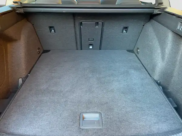 VW GOLF VARIANT (13/16)