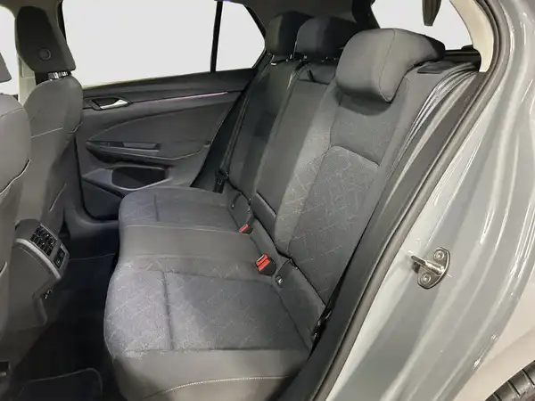 VW GOLF (8/15)