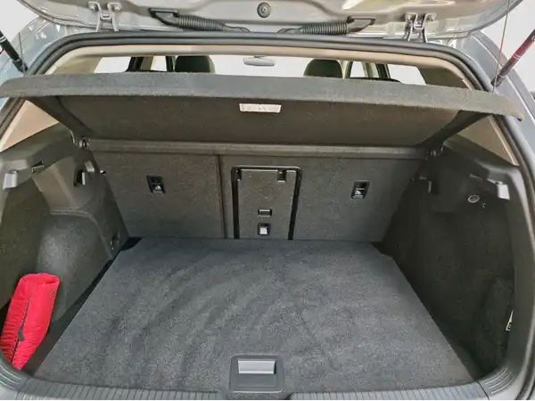 VW GOLF (12/16)