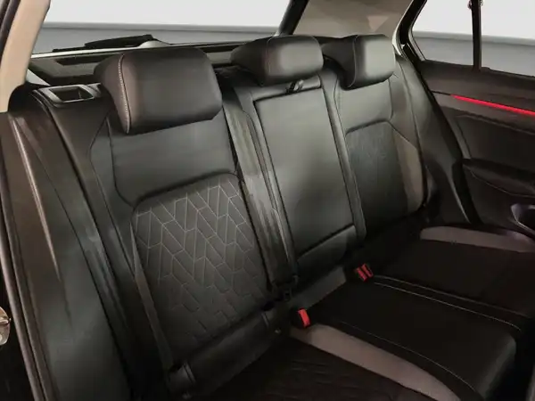 VW GOLF (15/16)