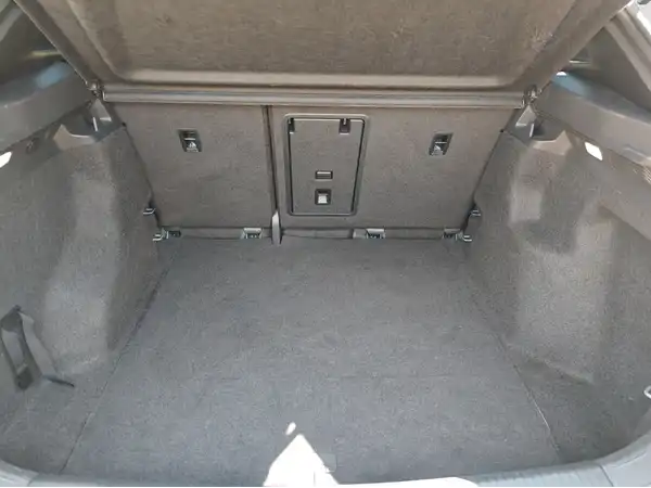 VW ID.4 (13/16)