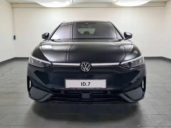 VW ID.7 (3/18)