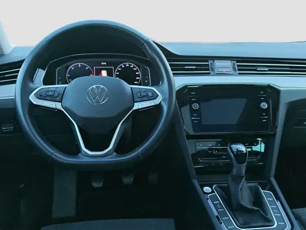 VW PASSAT VARIANT (10/16)