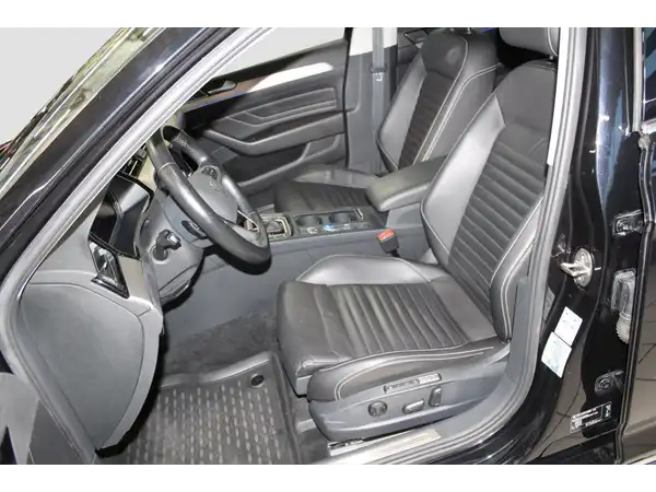 VW PASSAT VARIANT (8/13)