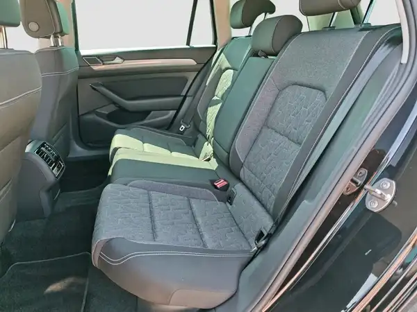 VW PASSAT VARIANT (9/16)