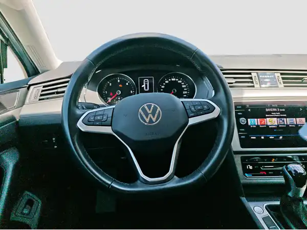 VW PASSAT VARIANT (11/16)